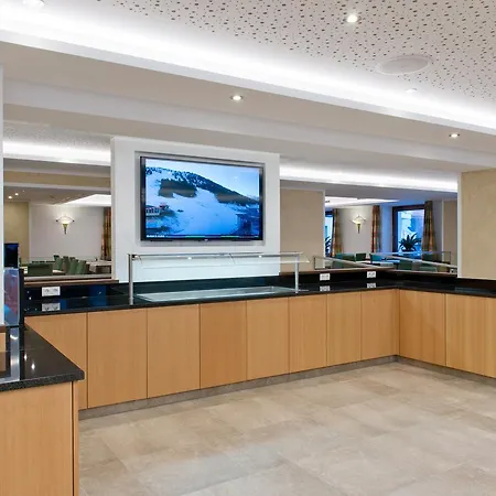 Neuwirt Hotel 3*