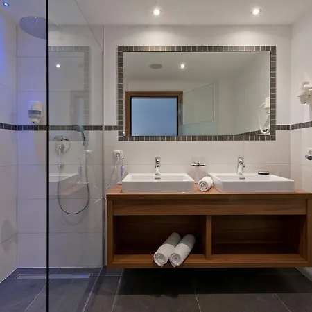 Hotel Neuwirt 3*